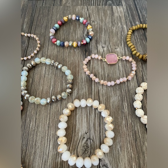 Colorful Beaded Bracelet Set - Picture 4 of 6